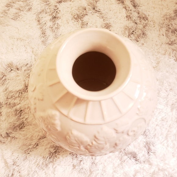 Vintage Ceramic Flower Pot Vase for Indoor/Outdoor - Picture 8 of 8